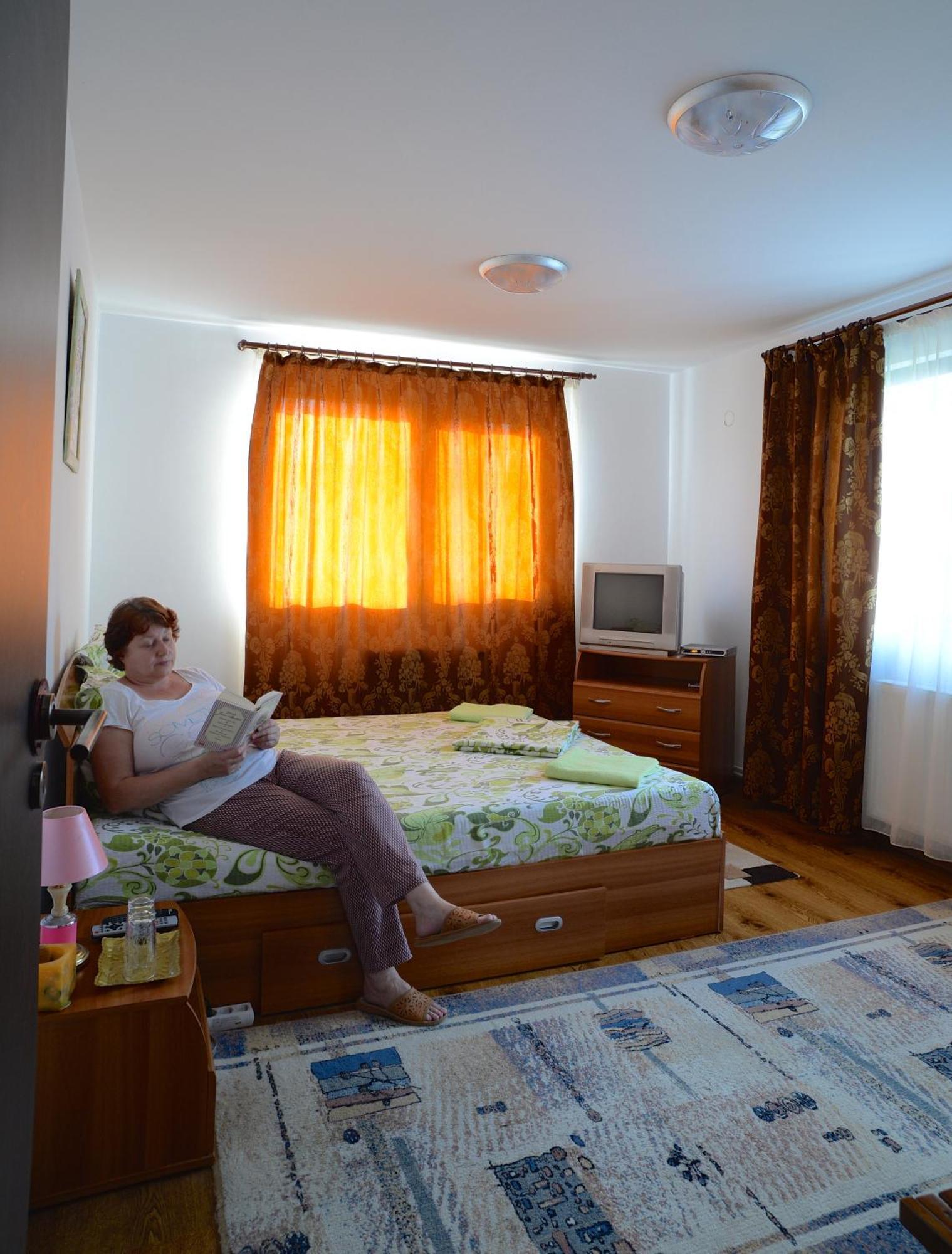 Vila Madudu Vălenii de Munte Dış mekan fotoğraf