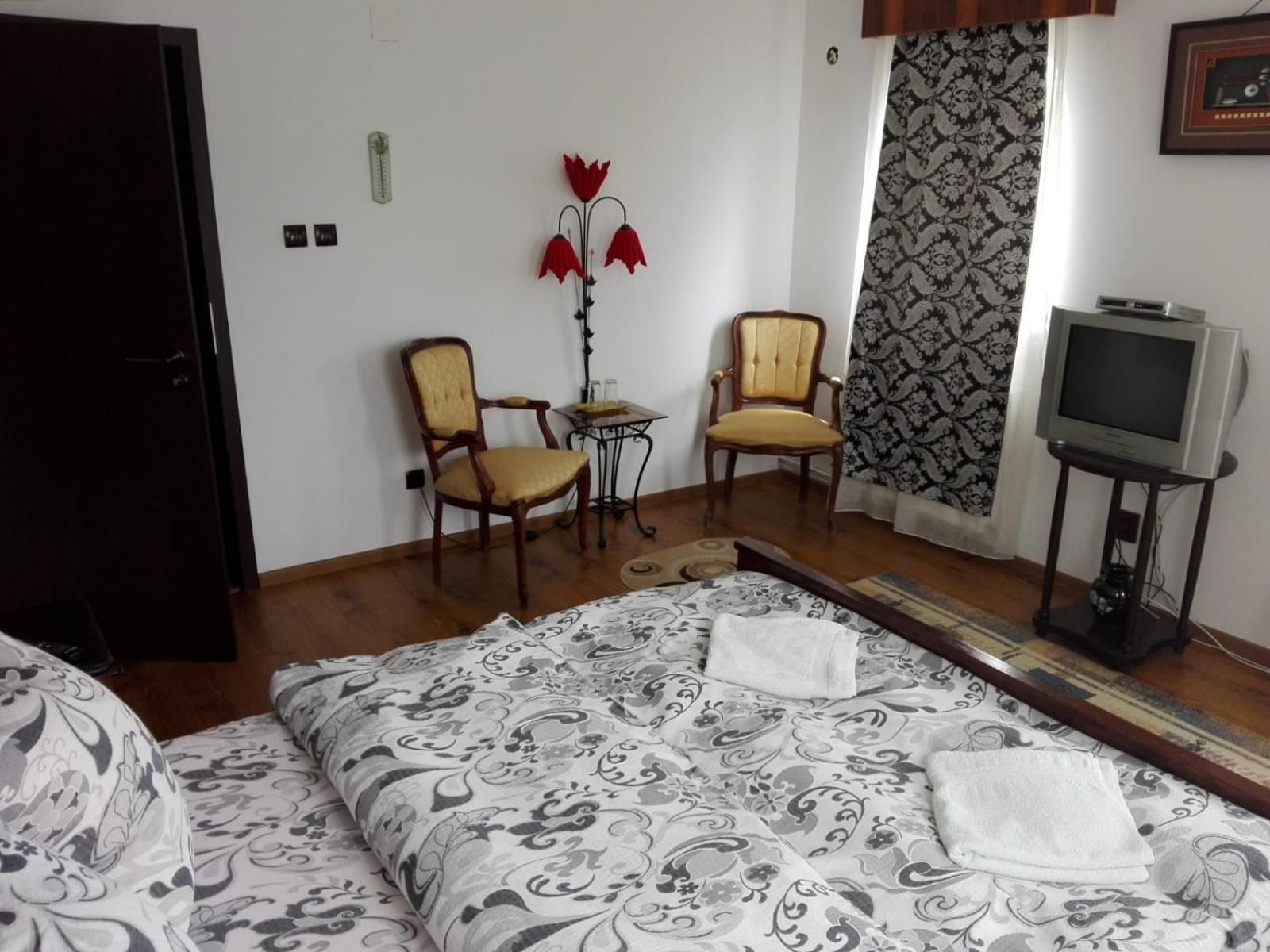 Vila Madudu Vălenii de Munte Dış mekan fotoğraf