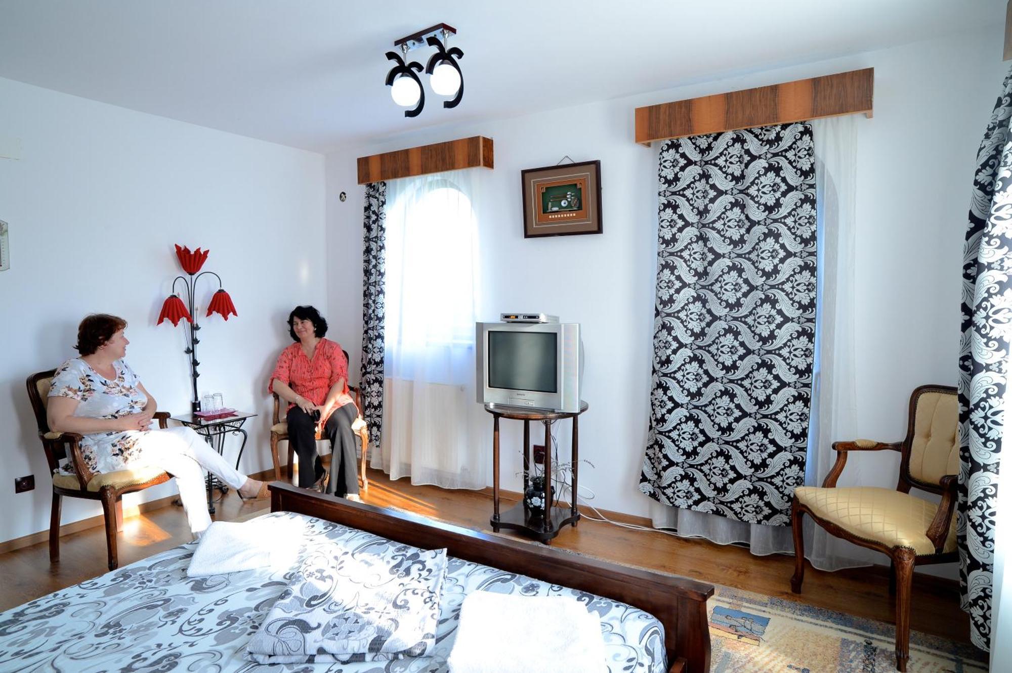 Vila Madudu Vălenii de Munte Dış mekan fotoğraf